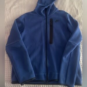 Men’s M nike tech